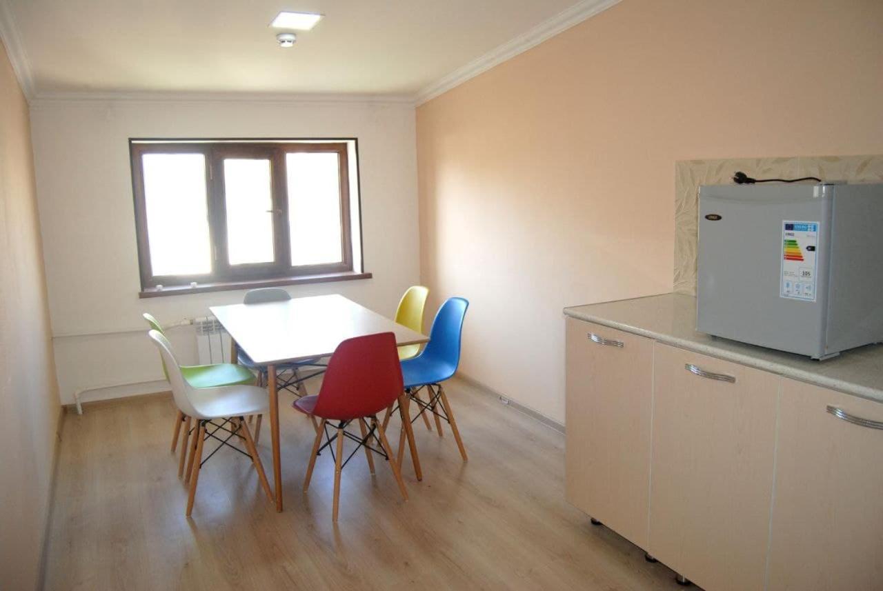 Ласточка Navoï Extérieur photo
