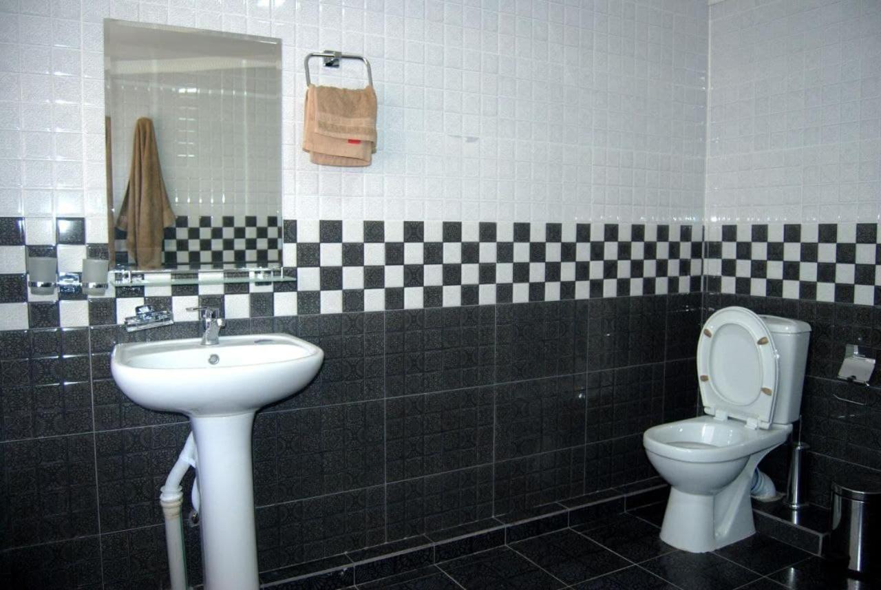 Ласточка Navoï Extérieur photo